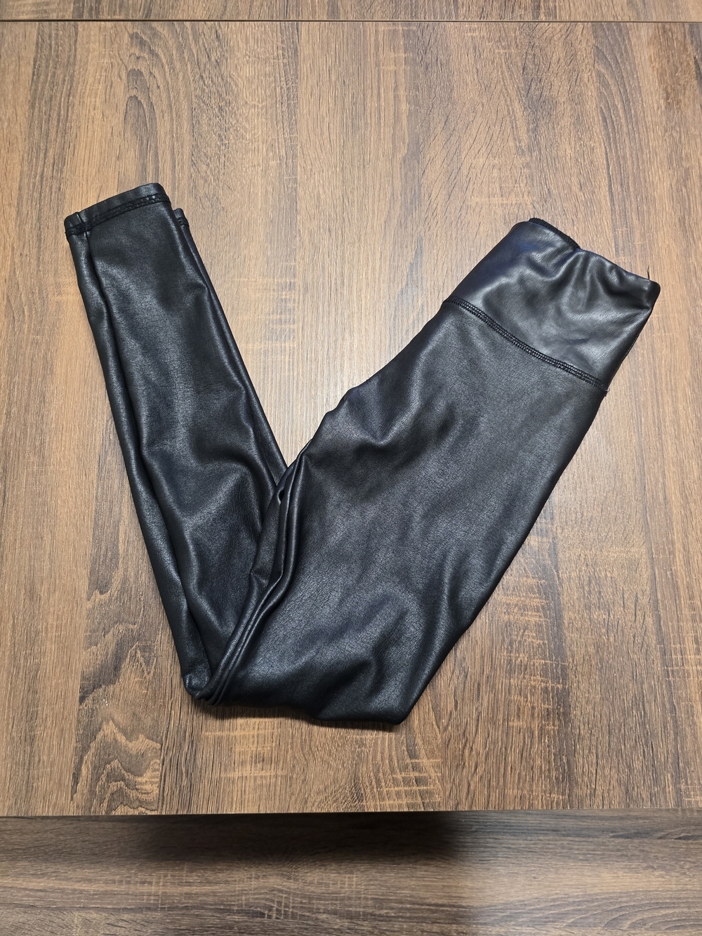 Hollister Ultra High-Rise Faux Leather Leggings Black XXS